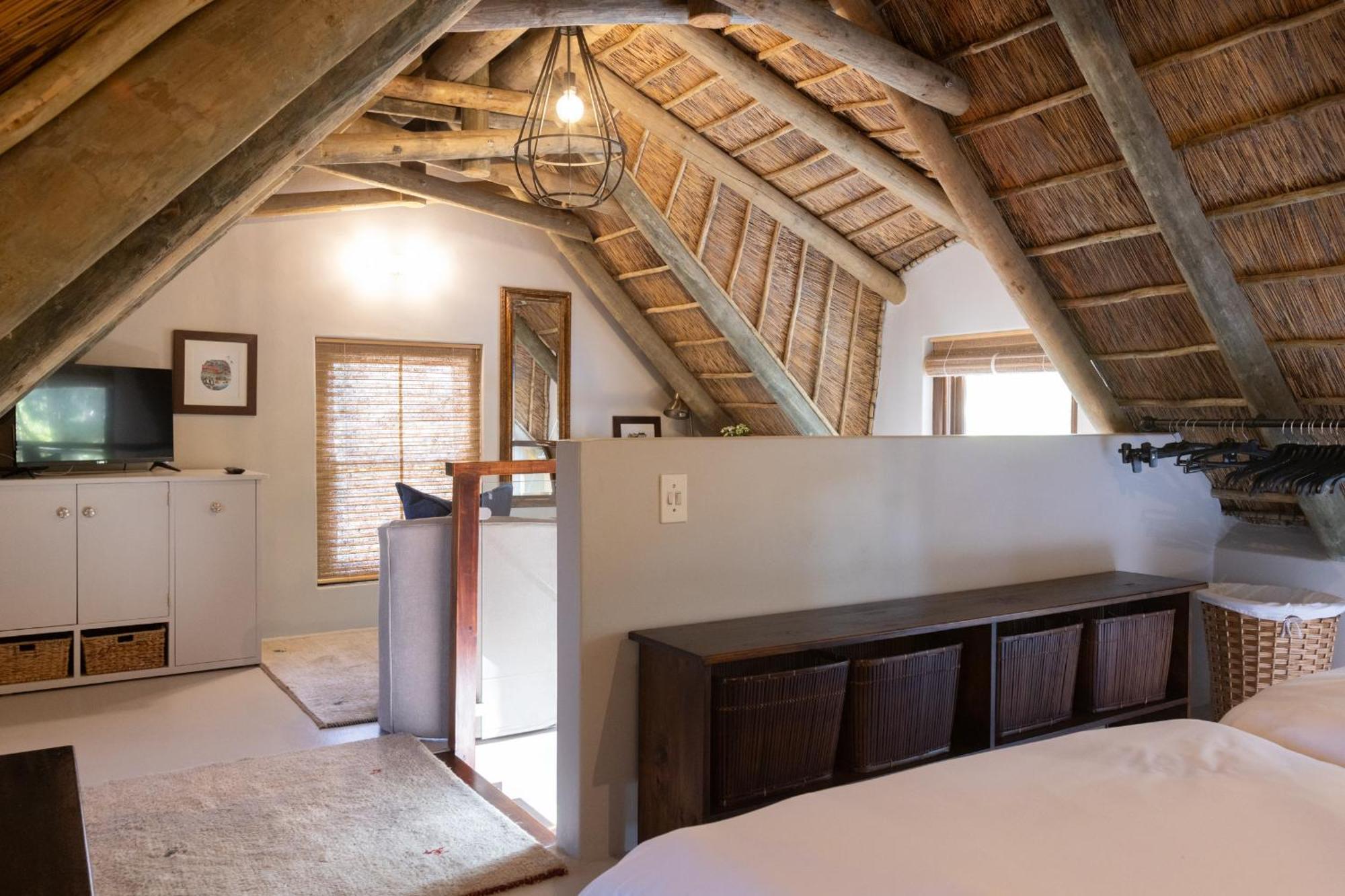 Serene, Thatched Apartment In Noordhoek, Cape Town Exterior photo