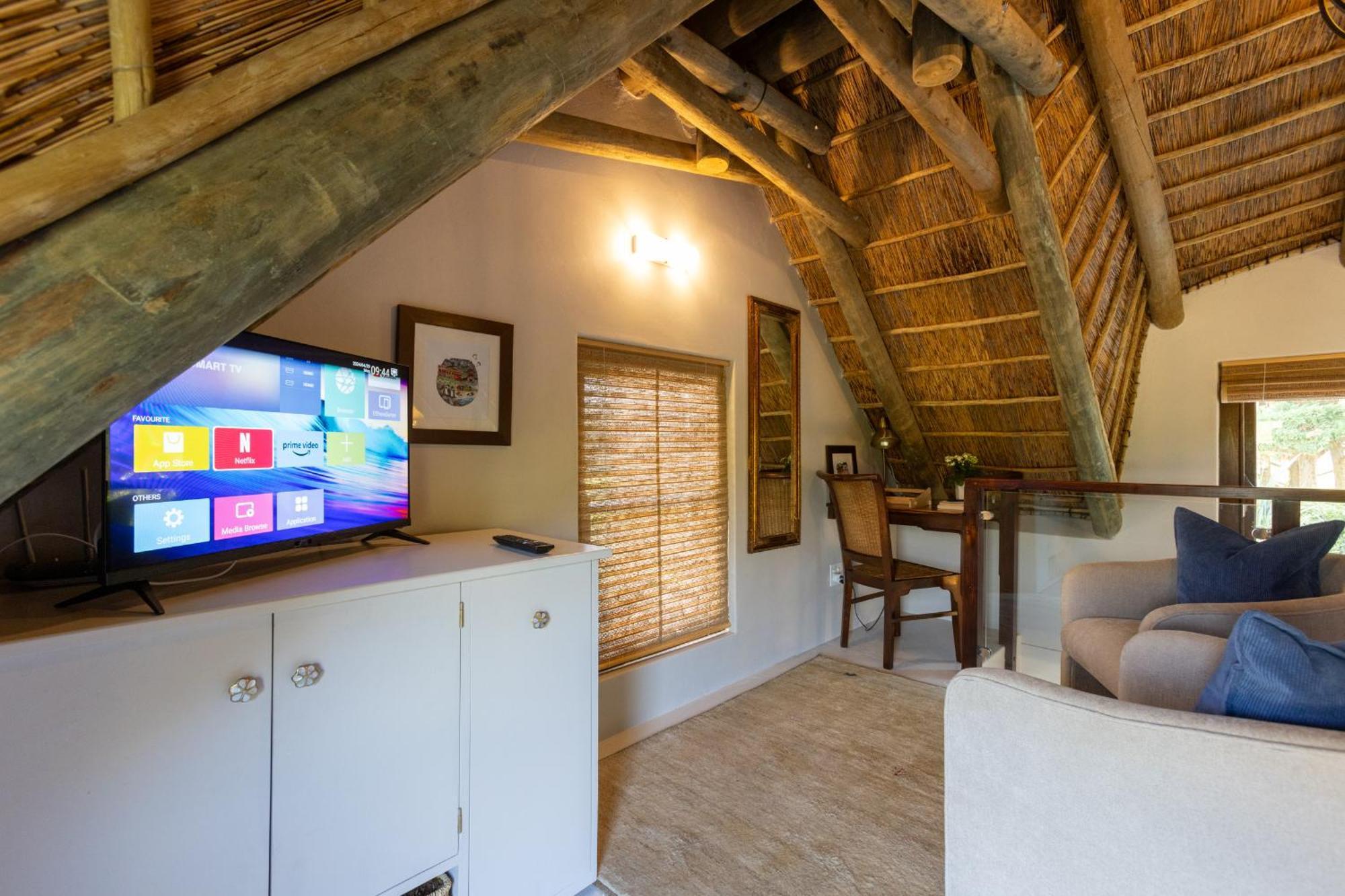 Serene, Thatched Apartment In Noordhoek, Cape Town Exterior photo